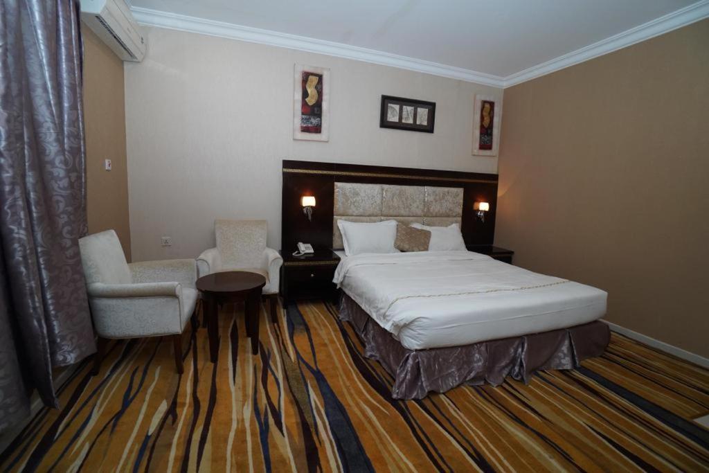 Al Masem Luxury Hotel Suites 3 Al Ahsa Эль-Хуфуф Экстерьер фото